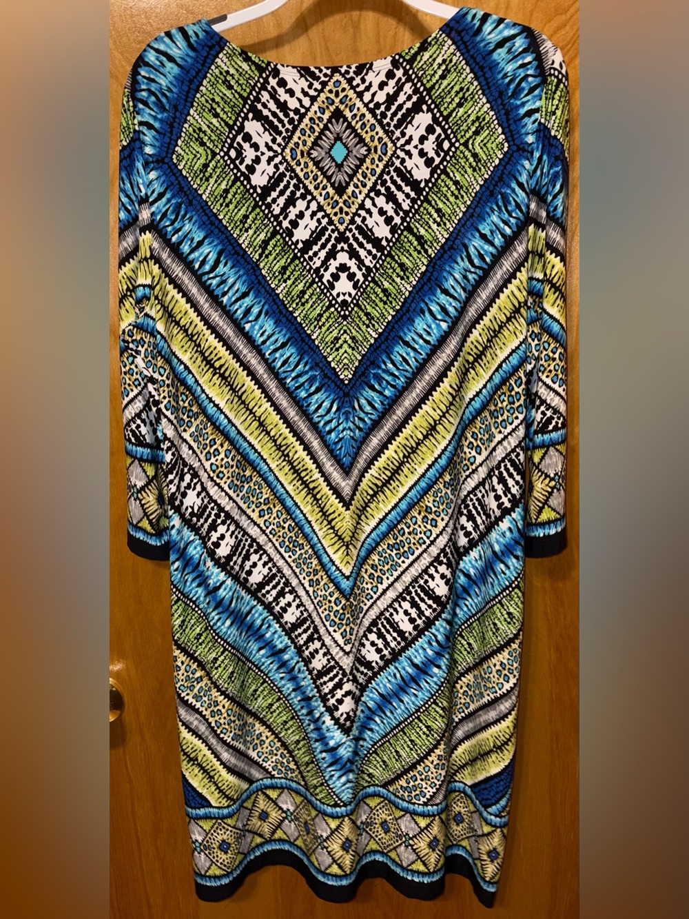 Chico’s green/blue printed jersey knit 3/4 sleeve v-neck dress Size 3 - Picture 6 of 7